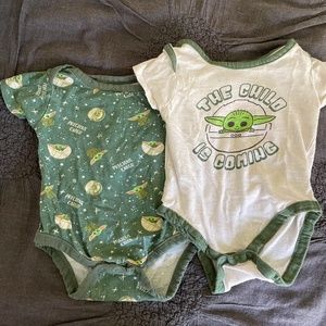 Baby Yoda Onesie Set